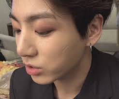 Healed Scar On Jk Jungkook Selca Jeon Jungkook Scar