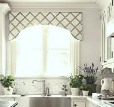 window valance over this kitchen sink