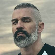 Beards In The World On Instagram From Pinterest Markhasabeard Beautifulbeard Beardmodel Bartig In 2020 Graue Haare Manner Graue Barte Herren Frisuren Mit Bart