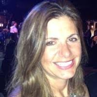 Lauren Pusateri's Instagram, Twitter & Facebook