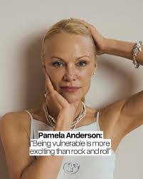 Eve Ritchie's Instagram, Twitter & Facebook