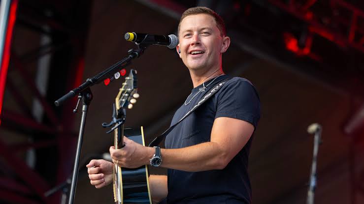 Want To Sing It, Buddy?”: Scotty McCreery's 3-Year-Old Son Steals the Show  With Adorable Onstage Duet - American Songwriter
