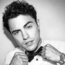 Darren Barnett's Instagram, Twitter & Facebook