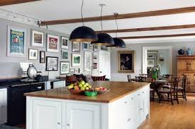 With its natural beauty and contrasting grain patterns it adds a dimension rarely seen with anything manufactured in today's market. Country Kitchens Images Design And Ideas House Garden