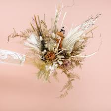 24 wedding centerpieces you can diy. Meet Australia S First Diy Dried Flower Store Hooray Mag