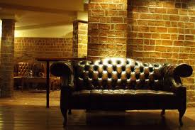 Discover this battersea armchair, a modern single chesterfield armchair manufactured by table place chairs. Chesterfield Sofa Modern Bequem Trendy