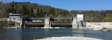 La résidence au fil de l'eau jouit d'un emplacement incomparable. Ingenierie De Centrale Hydroelectrique Hydrostadium