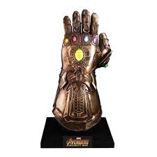 The avengers and all forces of good must come together to stop thanos, an intergalactic menace who seeks the six infinity stones in order to destroy half because of that next thursday at 7pm pdt there will be a second infinity war official discussion. 1 1 Avengers 3 Infinity War Thanos Infinity Gauntlet Replica Hot Toys Www Scifi Toys Com