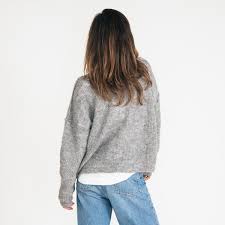 Bien plus qu'une enseigne, monoprix est avant tout une marque, une marque qui a choisi le quotidien comme terrain de jeu et n'a de cesse de se renouveler pour l. Pull Gris Chine Zazow American Vintage En Coloris Gris Lyst