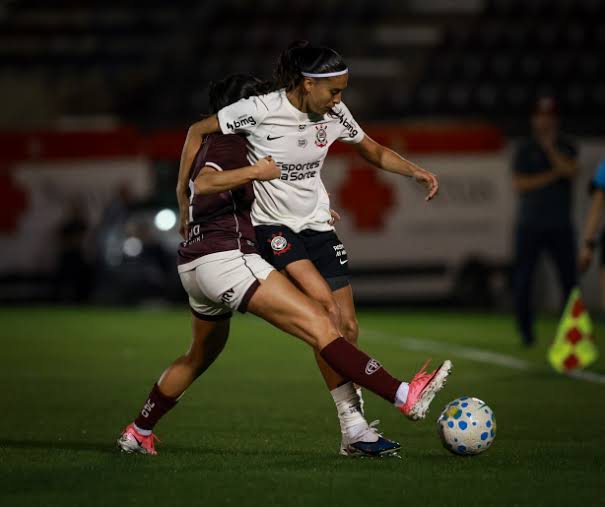 Corinthians perde para a Ferrovi&aacute;ria e se despede da Copa do Brasil Feminina