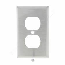 Not suitable for wet locations. 93101am Cooper Arrow Hart 10 Cooper Antimicrobial Stainless Receptacle Wallplate Duplex Outlet Covers 032664700866 For Sale Online Ebay