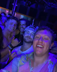 Casey Horton's Instagram, Twitter & Facebook