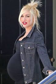 gala de stars fashion beauty und die besten promi news gwen stefani mode modestil schwangere mode