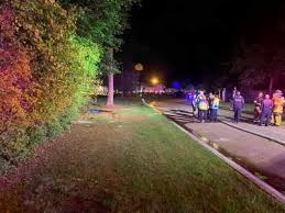 Authorities in texas say two people were killed when a tesla with no one in the driver's seat crashed into a tree and burst into flames, houston television station kprc 2 reported. Thx8bpekmhc8gm