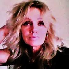 Lisa Naile's Instagram, Twitter & Facebook