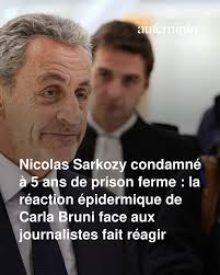 Carla Bruni s'emporte face aux journalistes, la tension monte.