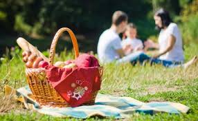 Кількість вихідних і робочих днів у травні 2021. Vihidni U Travni 2019 Koli Vidpochivatimut Na Svyata Ukrayinci Novini