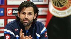 + süper lig ekiplerinden gençlerbirliği, teknik direktörlük görevine mert nobre'yi getirdiğini açıkladı. Gencler De 2 Ibrahim Uzulmez Donemi