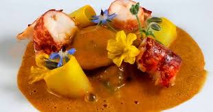 Queue De Homard Breton Ravioles De Ses Pinces Aux Legumes Du Soleil Bisque