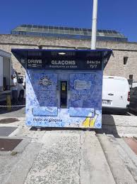 Ice Store Marseille Vieux Port Ice Store Distributeur De Glacons