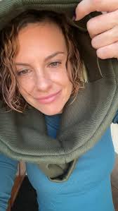 @hairbrella @stackinfluence #hairbrella #hairbrellapartner #rainyweather🌧️  #curlyhair #curlyhairday #rainyday #umbrella