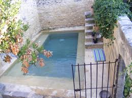 A Perfect Plunge Pool In Uzes France Maison En Provence Piscine Urbaine Et Petite Piscine