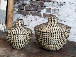 Panier fait main en paille et fil de jute tressés. Panier Avec Couvercle Set De 2 15188 24