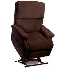 Medium recliners brosmer power lift recliner with massage and heat by best home furnishings at olinde's furniture. Lift Chairs Buy The Best Lift Assist Chair The Perfect Sleep Chair