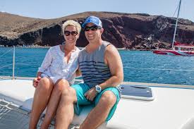 Data reveals the most popular vacation songs of all time. Top 10 Happy Songs For Vacation Slideshows Eat Work Travel Travel Blog For Working Couples