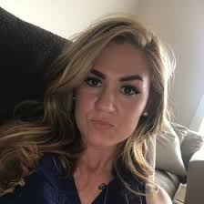 Tamara Ormiston's Instagram, Twitter & Facebook