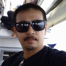 Dennis Iskandar (@DennisCihuy)