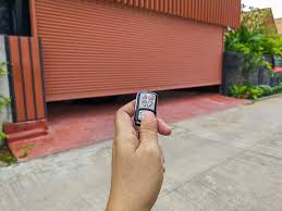 Chamberlain garage door troubleshooting tips for over 10 types of openers, including gh the garage door opener will not dose and the light bulbs flash. How To Fix A Faulty Garage Door Remote Precision Garage Doors Fresno