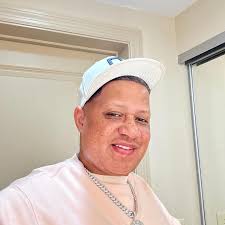 John Davis (@hustle_ambitions_uncle_joe) • Instagram photos and videos