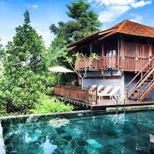 Expedia has deals on weekend getaways, whether for a long weekend or a quick escape. Flee The City Check Out These Nearby Retreats For Your Next Weekend Getaway Expatgo