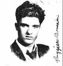 Alice Scarry's Instagram, Twitter & Facebook