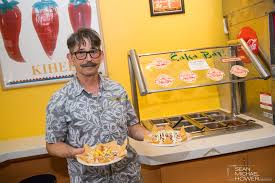 Del taco is offering customers a free small drink with the purchase of the crispy fish and guac burrito through feb. Mauitime Best Of Maui 2018 Best Fish Tacos On Maui