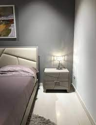 Notte zona notte moderna modo 10 notte moderna camera da letto modo 10 decor. Letto Con Como E Comodini In Legno Mod Decor Modo 10 Rafaschieri Arredamenti