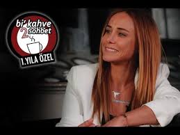 Oyunculuk kariyerine perihan abla dizisinde yardımcı karakter olarak. Burcin Terzioglu Instagram Da Yorumlarini Neden Kapatiyor Bi Kahve 2 Sohbet 1 Yila Ozel Youtube