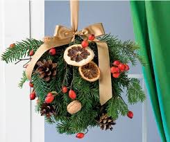 Créez de jolies suspensions diamants pour votre déco de noël. Deco De Noel A Faire Soi Meme Idees De Decoration De Noel Pour Fenetre Decoration Fenetre Noel Decoration Fenetre Deco Fenetre Noel