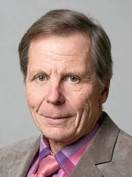 Kirkko palkitsi jyväskyläläisen Erkki Puhalaisen