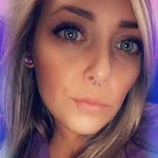 Starlyn Smith's Instagram, Twitter & Facebook