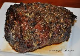 Coating this round roast with a flavorful compound butter before slicing not only wakes up the flavor of the dried herbs, but creates a wonderful sauce to coat the slices of beef. Pin By Lourine Ware On Food Round Steak Recipes Beef Recipes Recipes