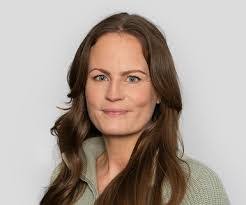 Jacqueline Wernick's Instagram, Twitter & Facebook