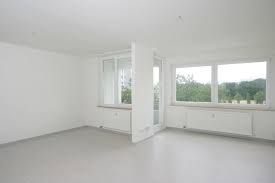 Bei uns mieten sie in vielen deutschen städten eine möblierte wohnung für genau den zeitraum, den sie wünschen schnell und unkompliziert. 2 Zimmer Wohnung Zu Vermieten Wormser Strasse 12 28325 Bremen Tenever Mapio Net