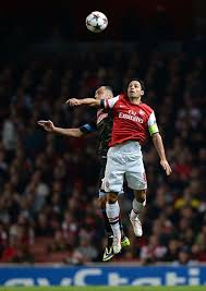€500th.* jul 27, 1983 in strumica, jugoslawien (sfr). Arsenal S Mikel Arteta And Napoli S Goran Pandev Battle For The Ball Mikel Arteta Goran Pandev Arsenal