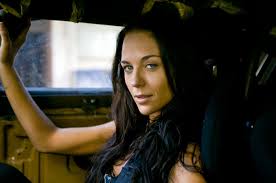 Win five races to get his freedom, or forever rot in jail. Tanit Phoenix Bild 2 Von 3 Uncut