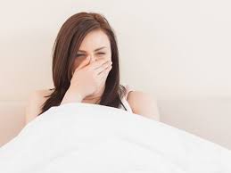 Ich snooze mittlerweile tatsächlich seltener als vorher und ich bin manchmal sogar schon vor dem klingeln wach. Morgens Besser Aus Dem Bett Kommen So Klappts