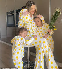 Helen daniella flanagan (born december 12, 1989) is an english actress, playing rosie webster in coronation street since january 2000.in the 2006 british soap awards. Freedomroo Helen Flanagan Poses With Her Children After Wearing Her Baby Carrier In The Shower Australiannewsreview