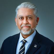 A pandemics course in the time of COVID-19