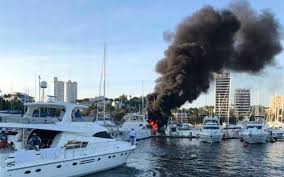 Heraldo benjamín muñoz valenzuela (santiago, 22 de julio de 1948) es un polítologo y político chileno, miembro del partido por la democracia (ppd), partido del cual es su presidente desde julio de 2018. Explota Embarcacion De Club De Yates En Acapulco Hay Dos Lesionados El Sol De Puebla Noticias Locales Policiacas Sobre Mexico Puebla Y El Mundo